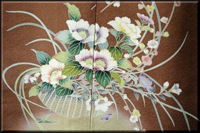画像2: ■手縫い仕立て付き 「岡部修治」作 手描き 花模様 上品な 訪問着■