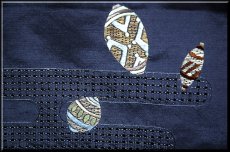 画像4: ■まるで大島紬のような… 総蘇州スワトウ刺繍 紺地 訪問着■ (4)