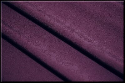 画像2: ■「秦流舎」 御召機の伝 西陣織 お召し 紫地 ふくれ織 地模様 色無地 着尺■