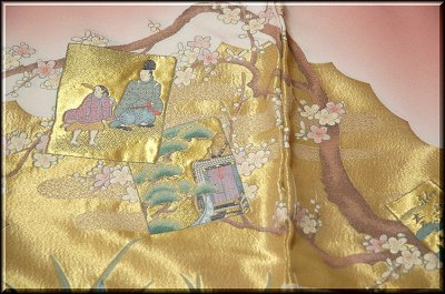 画像2: ■縫い取り 時代絵巻 「梅鉢」三つ紋入り 作家物 色留袖■