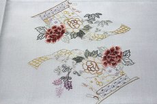 画像4: (訳ありアウトレット品)■贅沢な総刺繍 相良刺繍 太鼓柄 正絹 袋帯■ (4)