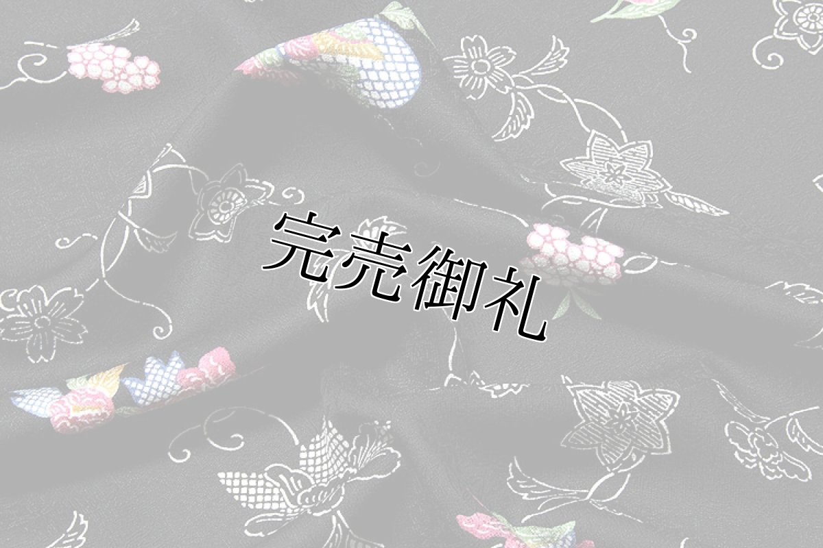 画像4: ■「千八唐織」 日本の絹 丹後ちりめん 地紋 黒地 正絹 小紋■ (4)