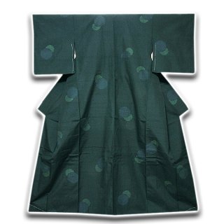 ★訳有★お値打★身幅51★本場大島紬★シンプルワンピース★紐襟★黄系のクリーム色★着物リメイク★リメイク工房 古典美術 都喜ヱ門 本場大島紬 7マルキ式カタス ≪仕・中古美品