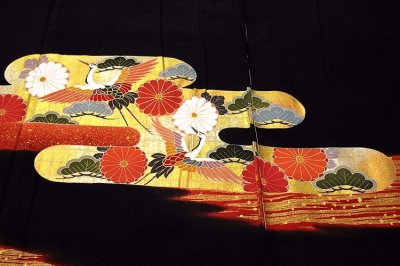 画像2: ■金彩加工 金駒刺繍 吉祥文様 本加工 浜ちりめん 黒留袖■