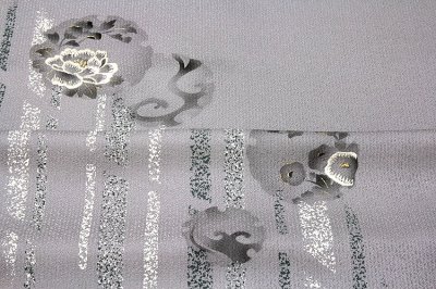 画像2: (訳ありアウトレット品)■手刺繍入り 雪輪 粋でオシャレな グレー色 丹後ちりめん 正絹 付下げ■