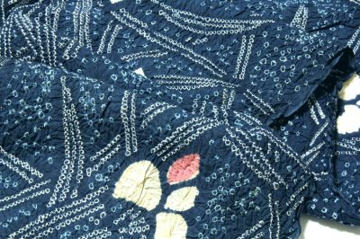 画像2: ■【訳あり】「伝統工芸品 有松鳴海絞り」 落ち着いた藍色 菖蒲 贅沢で細やかな 総絞り 最高級 浴衣■