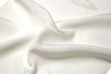 画像3: ■「礼装用 白地」 丹後ちりめん 水撚八丁撚糸使用 フォーマルに最適 ホワイトガード 留袖 反物 正絹 長襦袢■ (3)