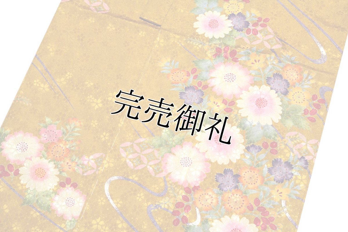 画像3: ■「古典柄」 吉祥文様 草花模様 黄土色 煌びやかな金彩加工 地模様入り 女児七才 四ッ身 七五三 着物■ (3)