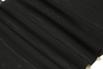 画像2: ■「憲法 加賀黒:梅染」 加賀染 エフエスガード 特殊ガード加工済み 石持ち 五泉 日本の絹使用 黒色 夏物 駒絽 反物 正絹 最高級 喪服■