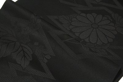 画像2: ■「別織：さんれい帯」 式服用 喪服 松皮菱に菊桐 黒色 全通 丸巻 正絹 袋帯■
