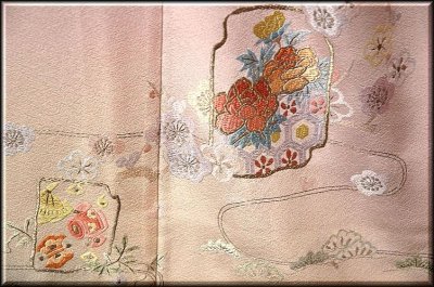 画像3: ■スワトウ刺繍 縫い取り宝文様 薄ピンク地 訪問着■
