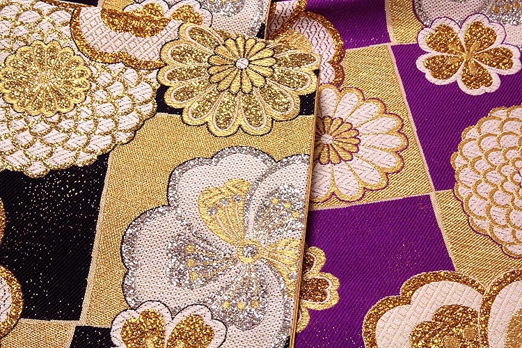 京都西陣織「大光織物謹製」 煌びやかで豪華な 黒色 金色 紫色 振袖に