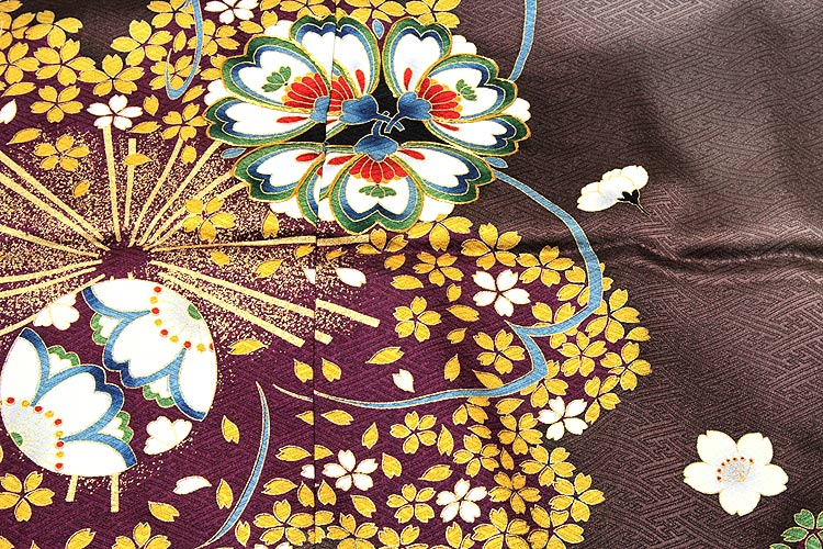 超特価 振袖フルセット金駒刺繍 可憐な花 金彩 可憐な花 振袖の値段と