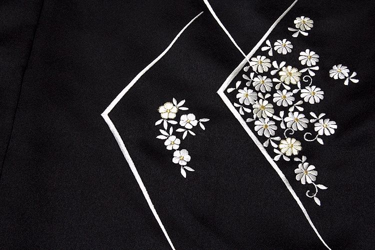 贅沢な総刺繍」 黒色 柄全てが細やかな刺繍 七宝 菊梅笹 高級ちりめん生地使用 正絹 付下げ 訪問着